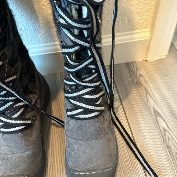 MUKLUKA hiking and snow boots NWT size 7 - Picture 3 of 8